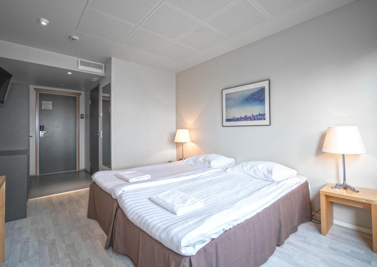 Ski-Inn Hotel Pyhaetunturi Dış mekan fotoğraf